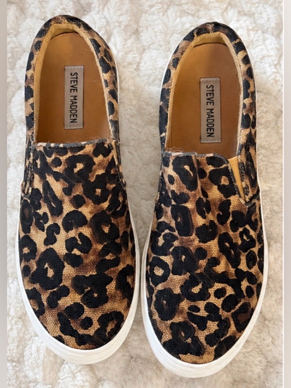 Steve Madden Leopard Print Slip-On Sneakers Women’s Size 9 Canvas Platform Shoes